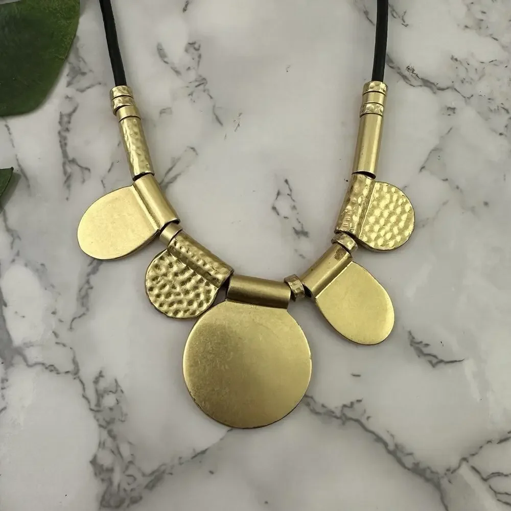 Madewell Gold Tone Chunky Necklace Hammered Finish Statement Metallic - Picture 4 of 5